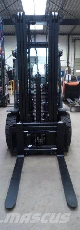 Toyota 52-8FDJF35 Dieselstapler