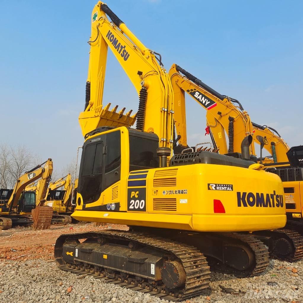 Komatsu PC 200-8 Raupenbagger