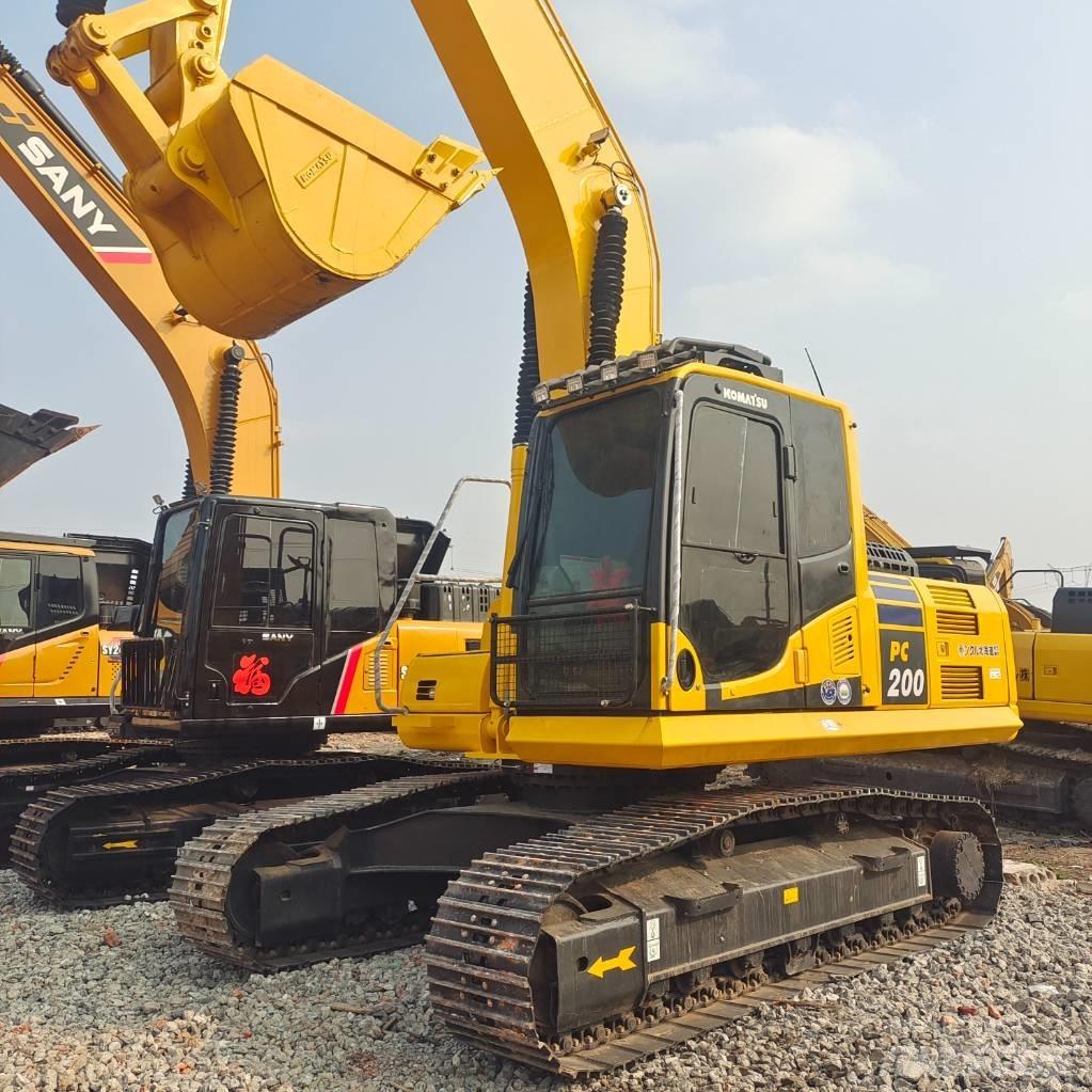 Komatsu PC 200-8 Raupenbagger