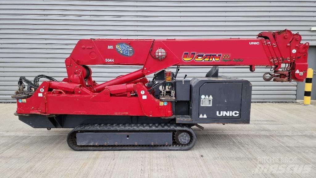Unic URW-506 Minikrane