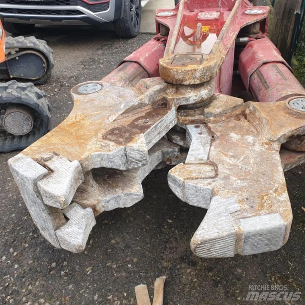  KONVERMA HCM 750C Schneidwerkzeuge