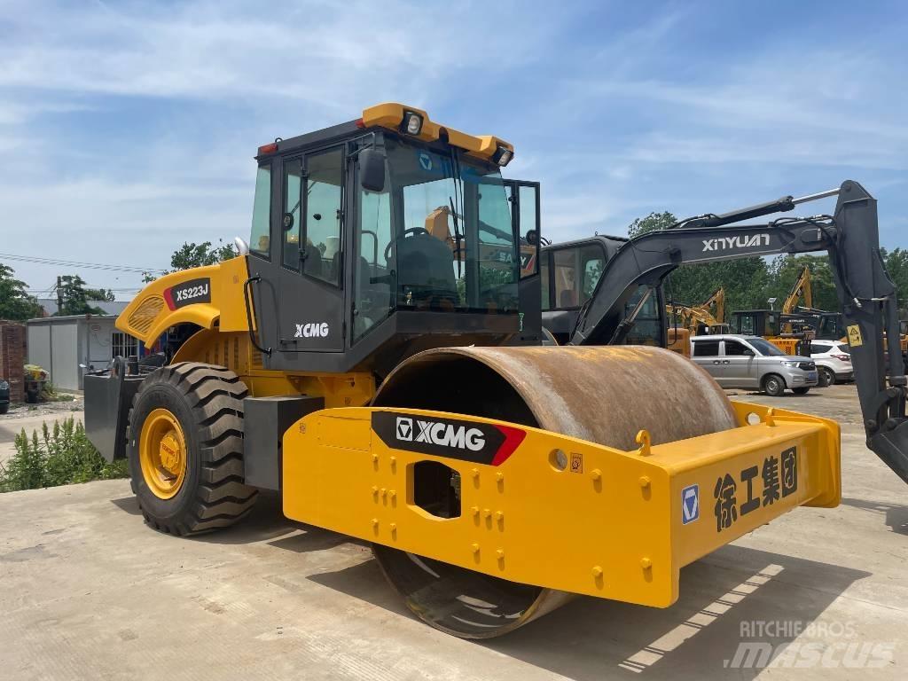 XCMG XS 223 J Walzenzüge