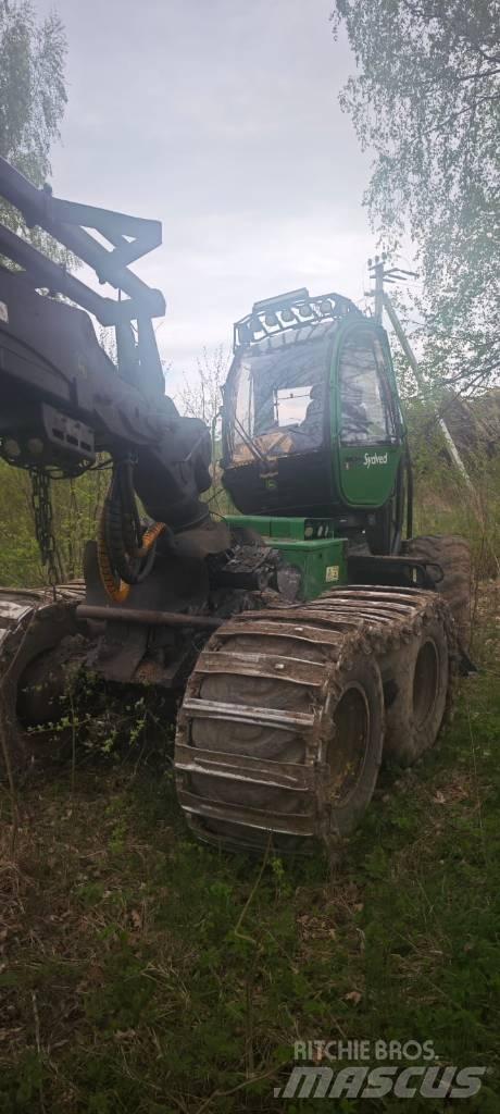 John Deere 1270 E Harvester