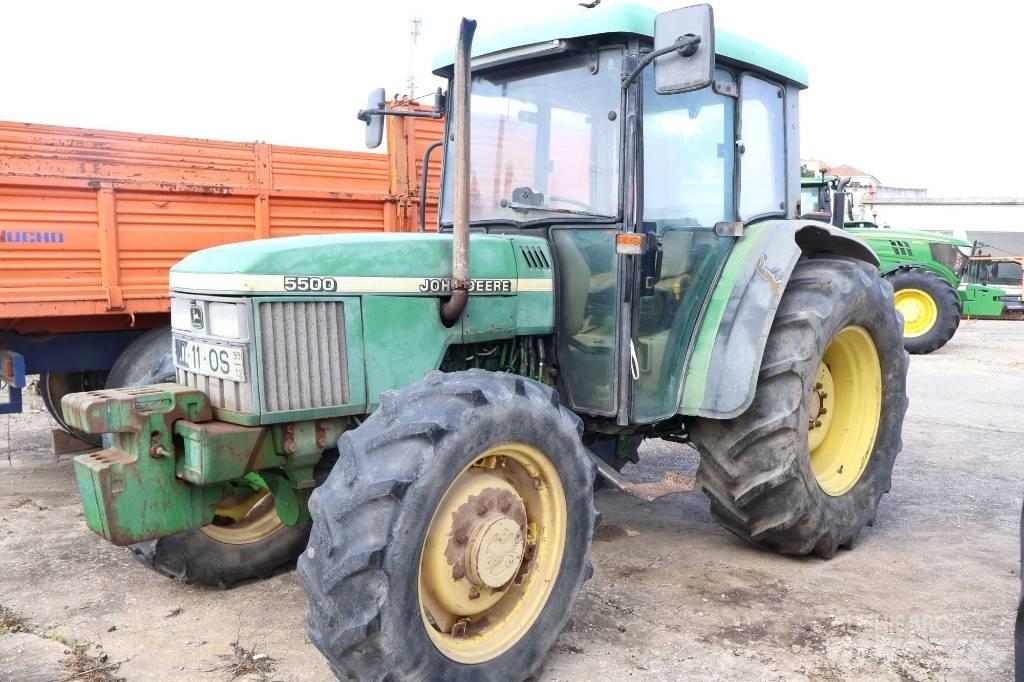 John Deere 5500 STD Traktoren