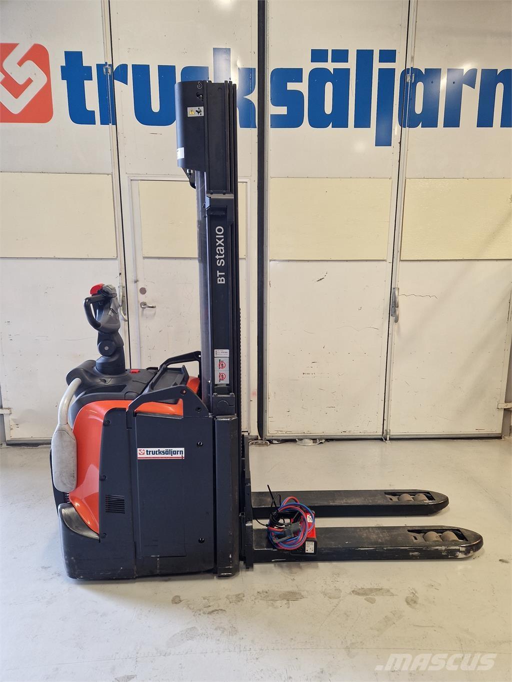 Toyota SPE120L Selbstfahrstapler