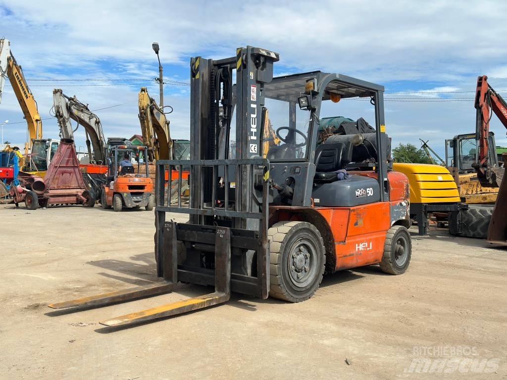 Heli CPQD50 Gasstapler