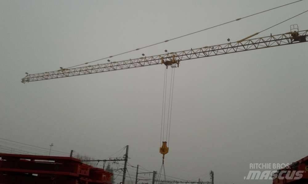 Potain MD 235 J12 Turmdrehkrane