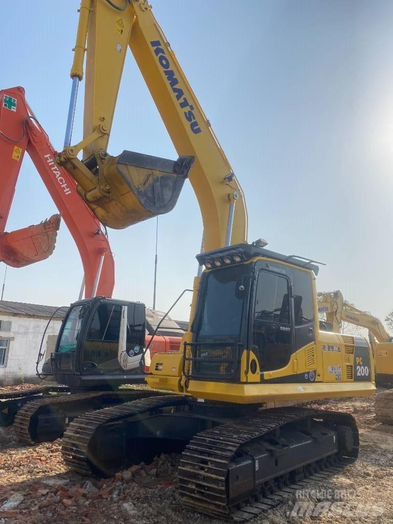 Komatsu PC 200-8 Raupenbagger
