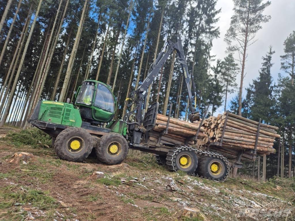 John Deere 1910 E Forwarder