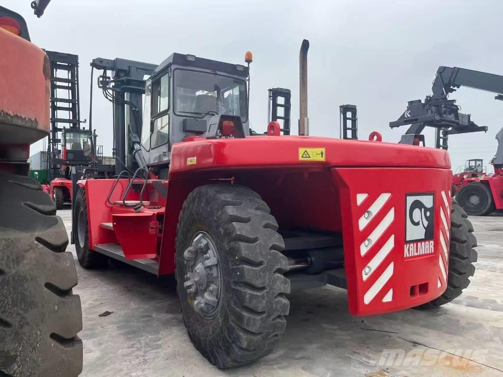 Kalmar DCF 300-12 Dieselstapler
