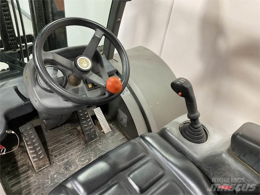 Ausa C250HX4 Geländestapler