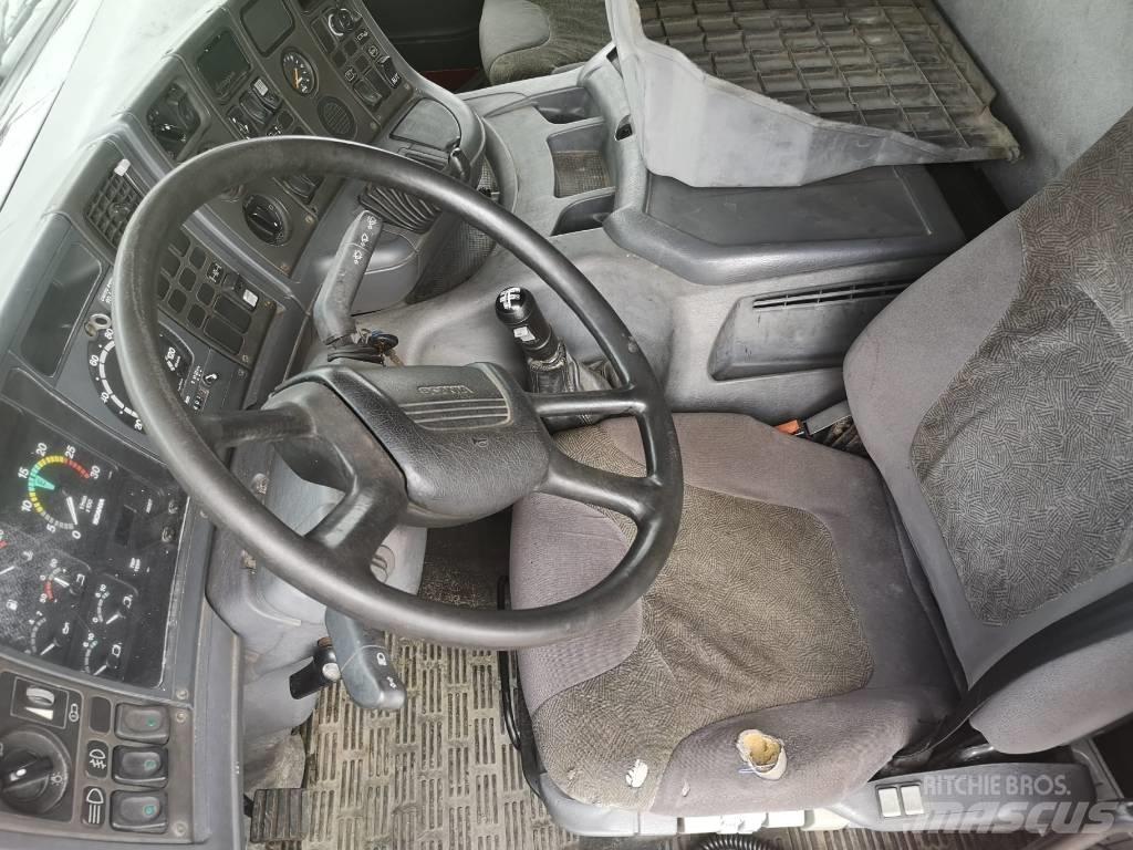Scania 94 D 220 Kranwagen