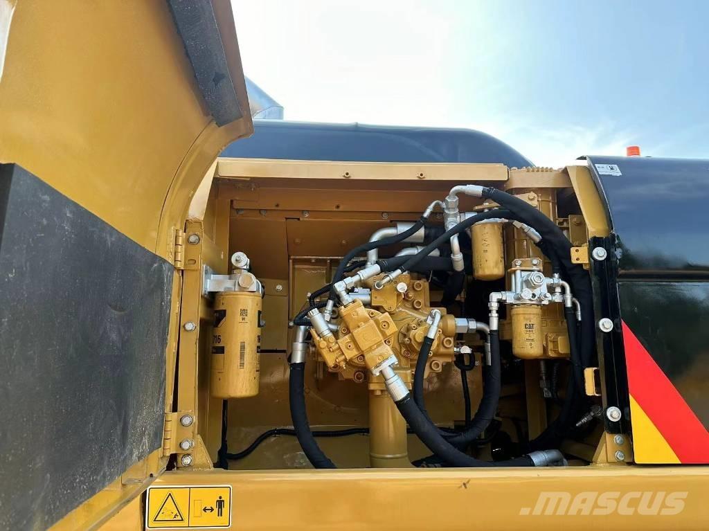 CAT 330D Raupenbagger