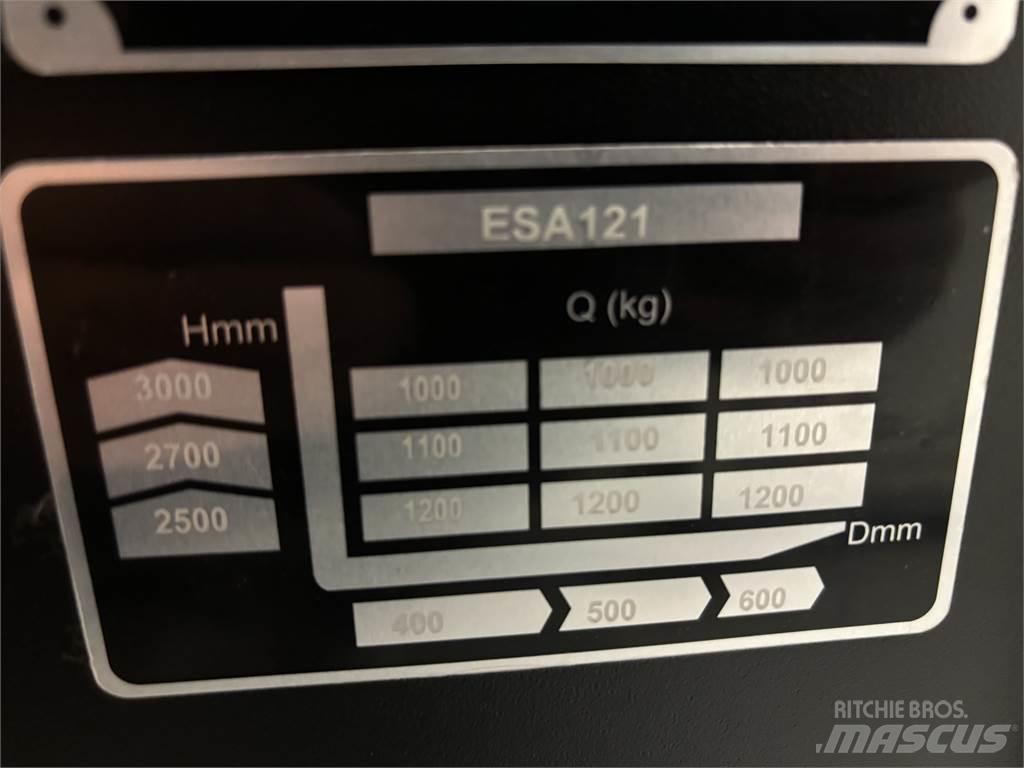 ESA 121 Deichselstapler