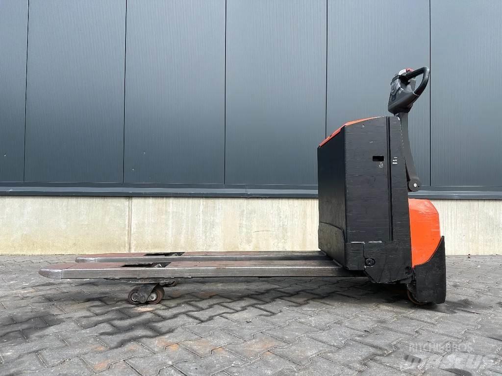 BT LWE180 Deichselstapler