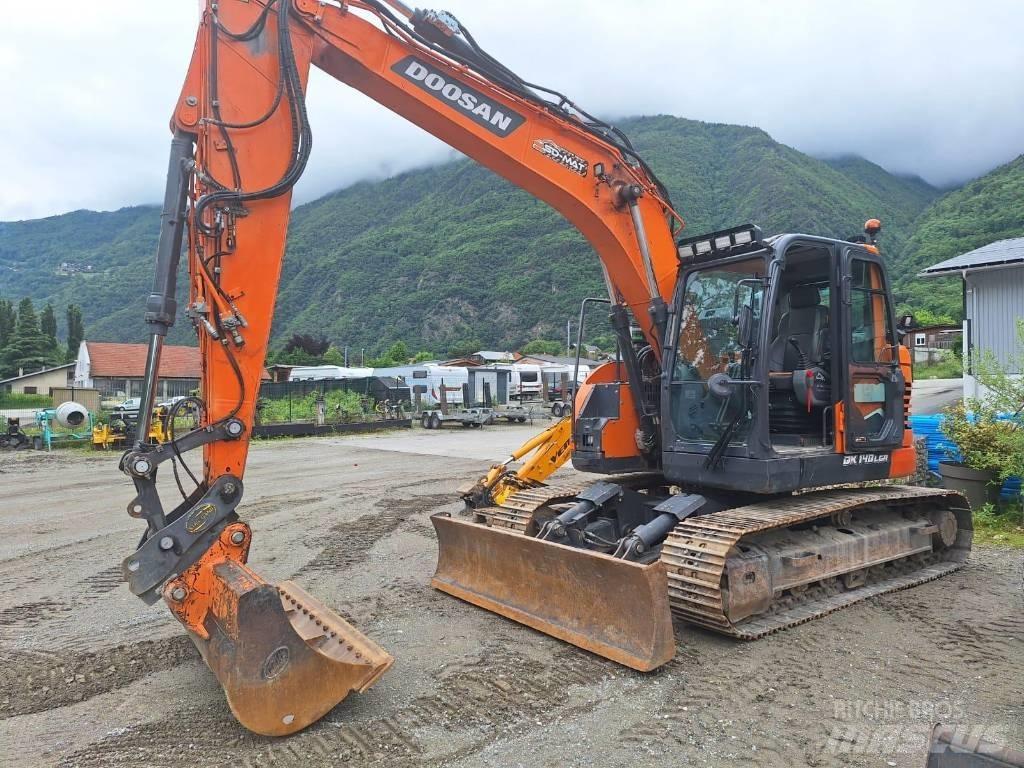 Doosan DX 140 LCR-7 Raupenbagger