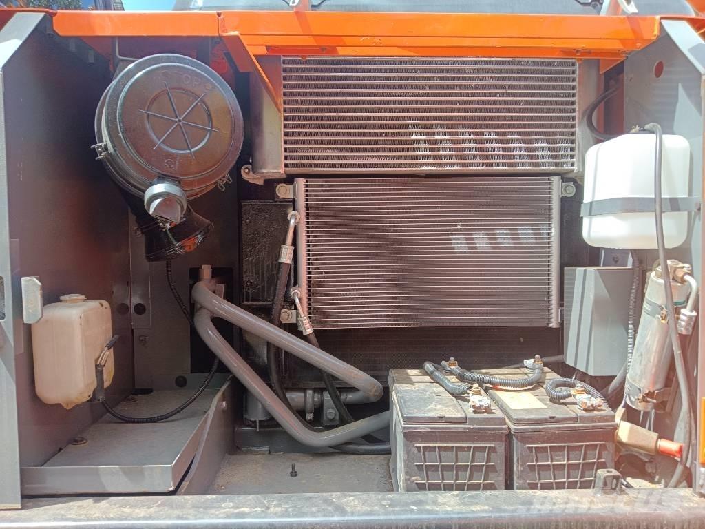 Hitachi ZX130LC Raupenbagger