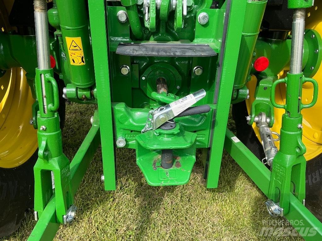 John Deere 5090 M Traktoren