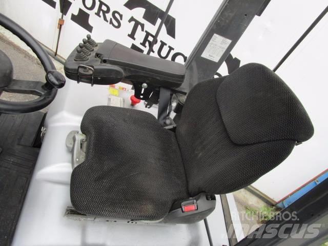 Nissan (Atlet) TX 15 Elektrostapler