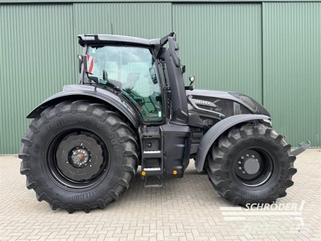 Valtra Q 305 Traktoren