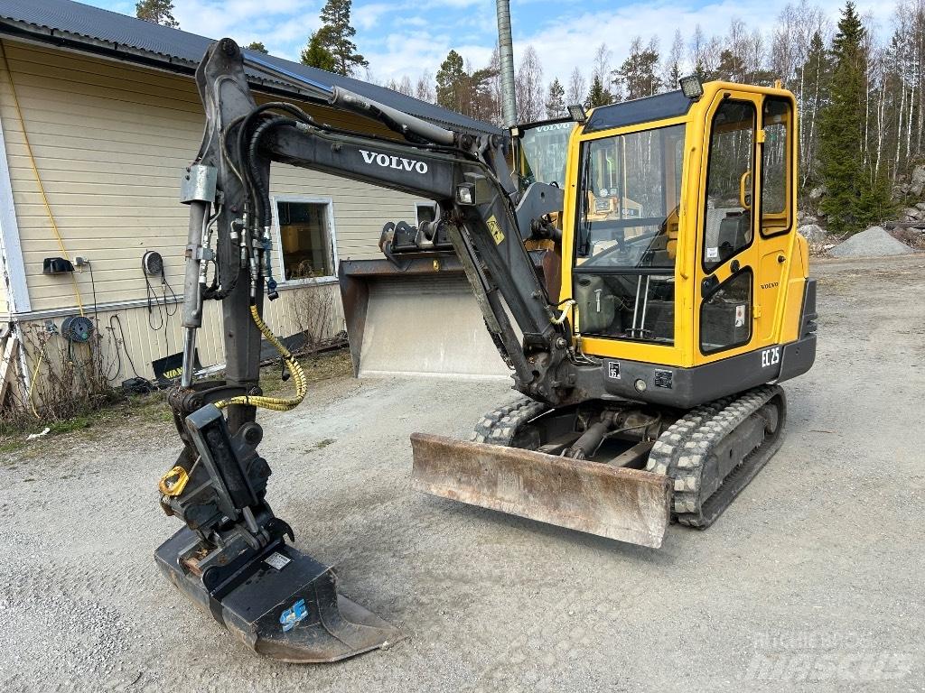 Volvo EC 25 Minibagger < 7t