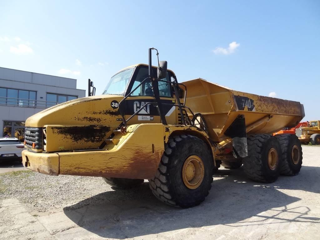 CAT 740 Dumper - Knickgelenk
