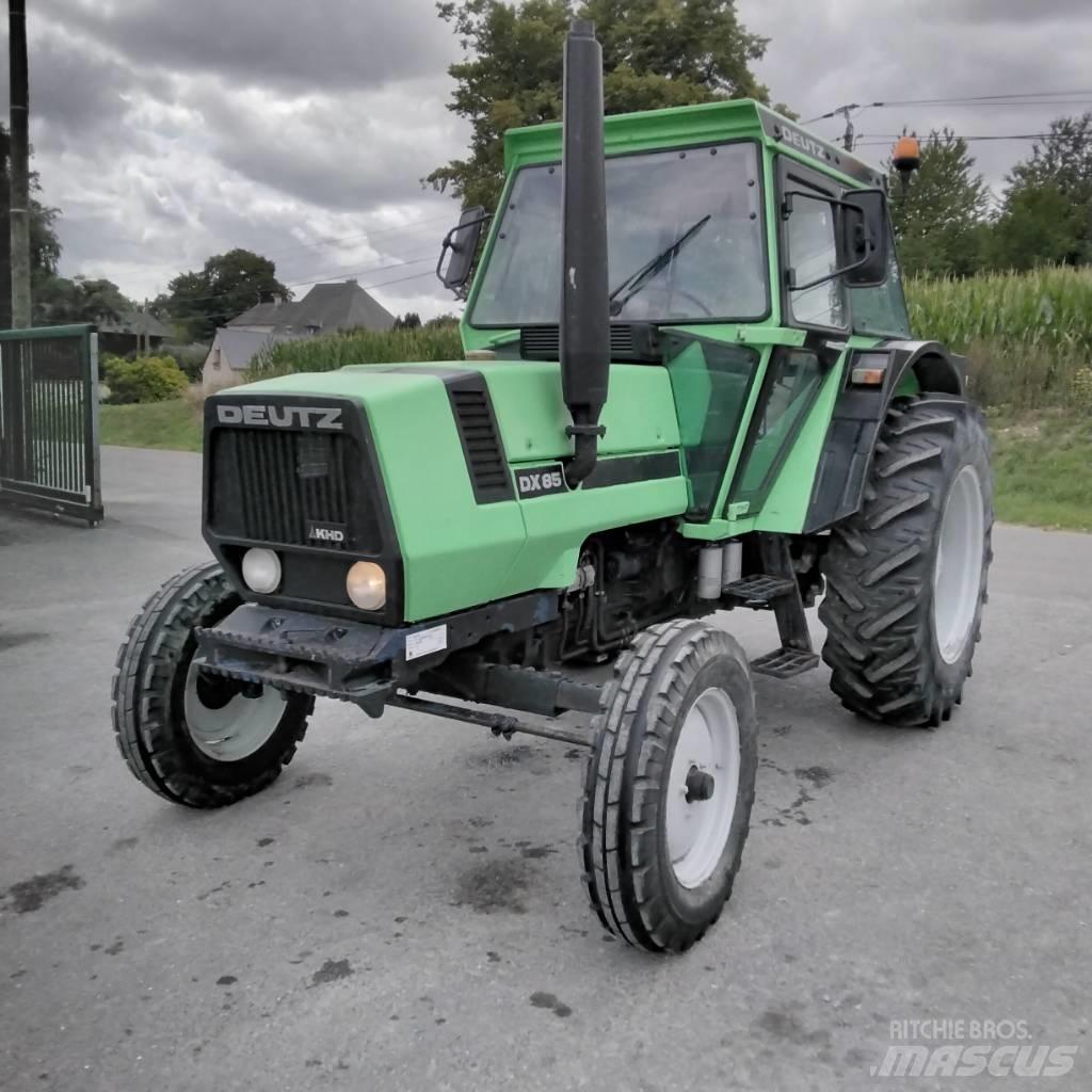 Deutz-Fahr DX85N Traktoren