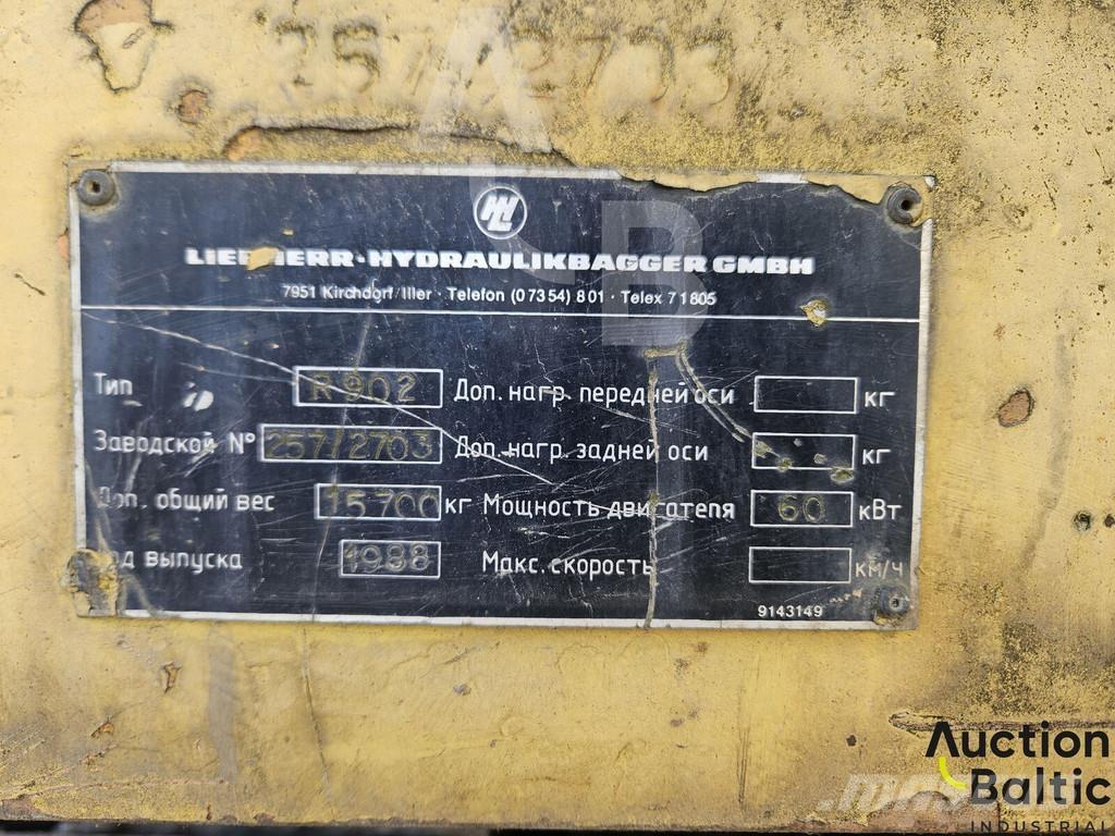 Liebherr R 902 Raupenbagger