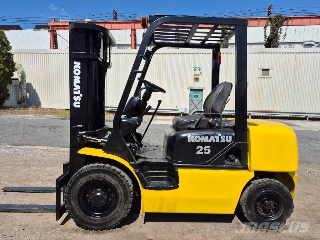 Komatsu FG 25 C-12 Andere Gabelstapler