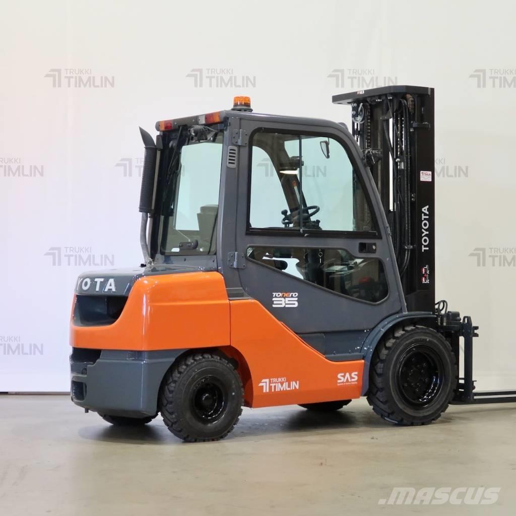 Toyota 02-8FDJF35 Dieselstapler