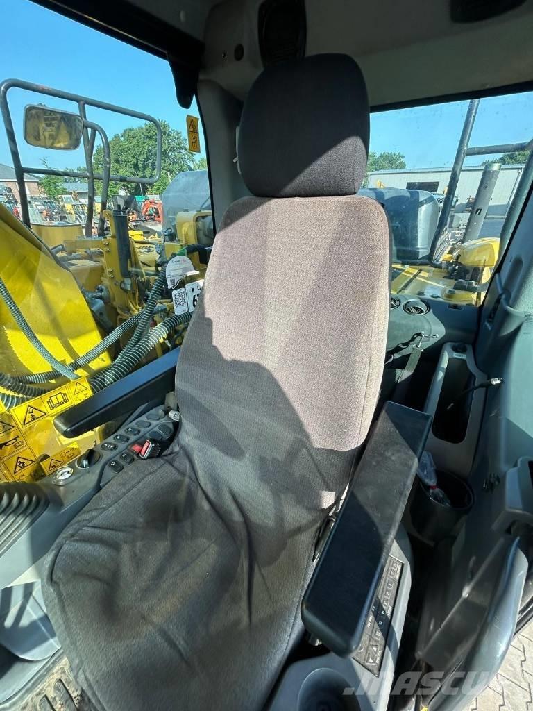 Komatsu PC 210 LC-11 Raupenbagger