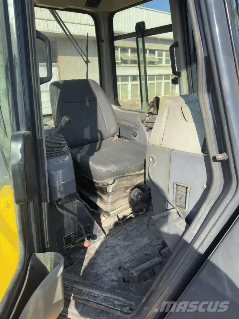 Komatsu D 85 EX-18 Bulldozer