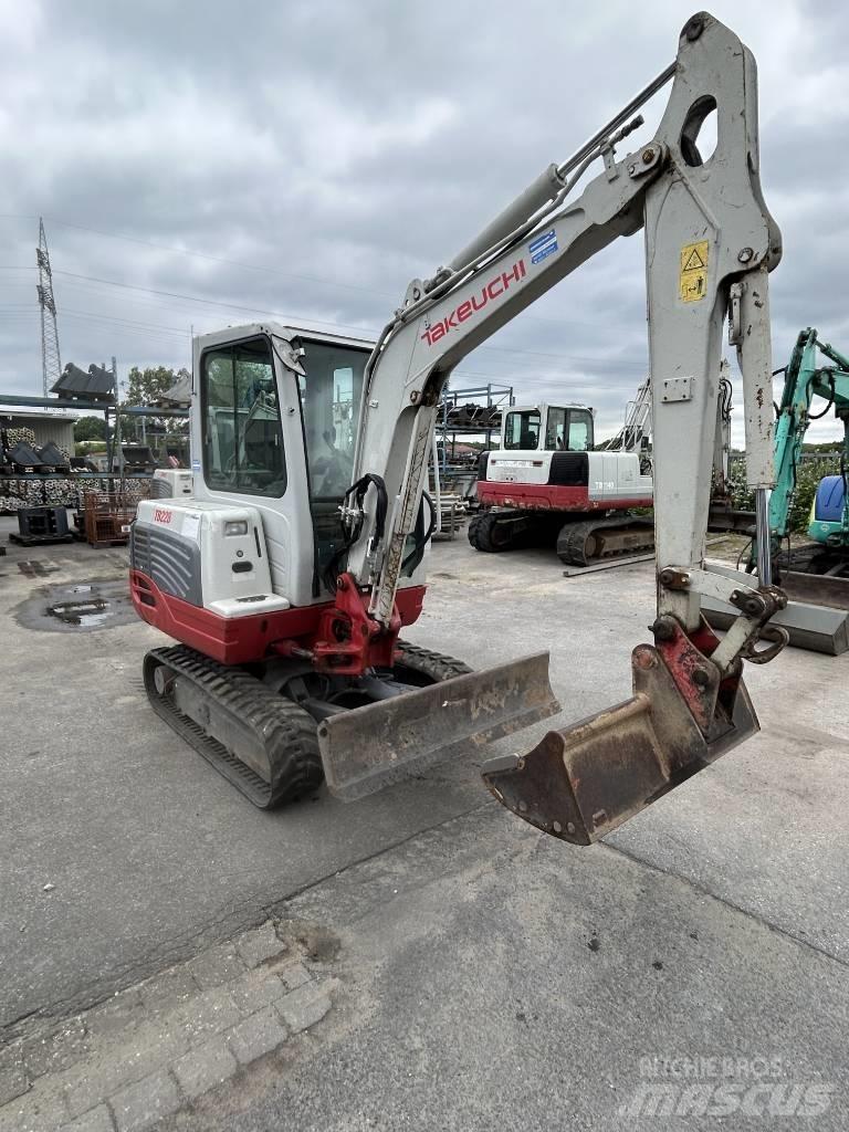 Takeuchi TB 228 Minibagger < 7t