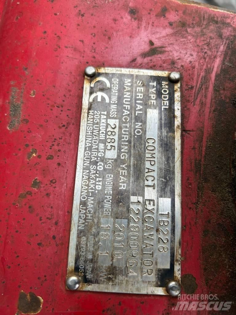 Takeuchi TB 228 Minibagger < 7t