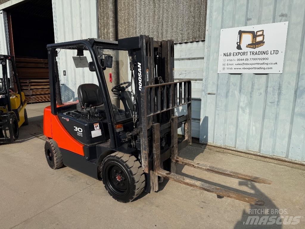 Doosan D 30 Dieselstapler