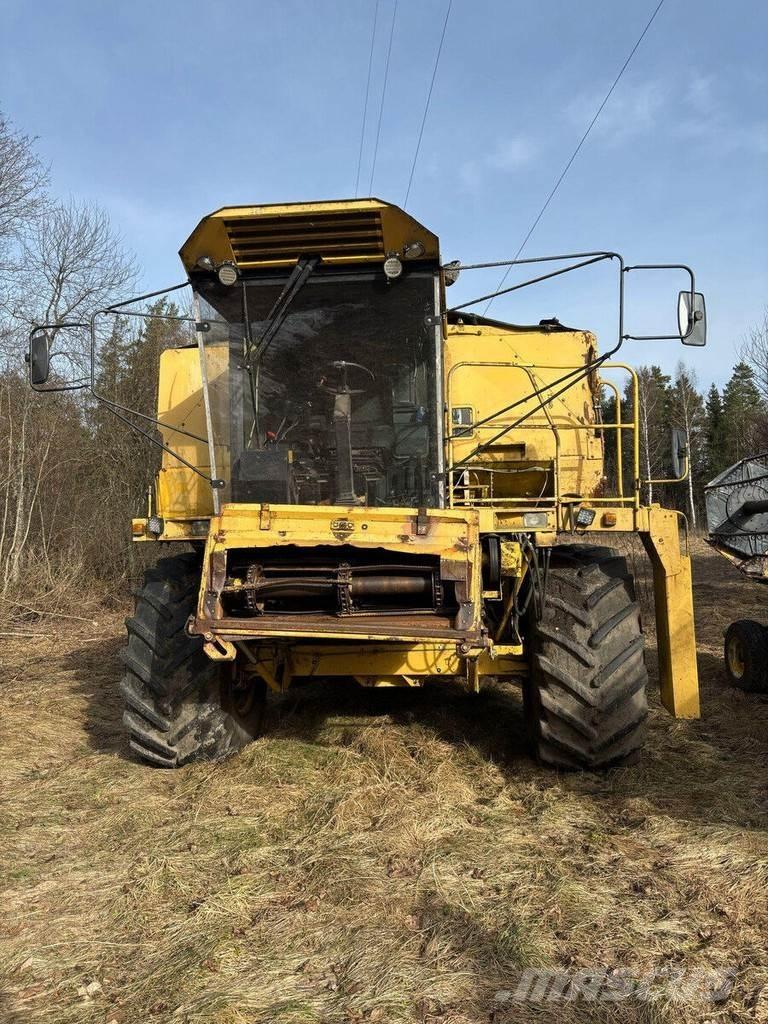 New Holland TX 36 Mähdrescher