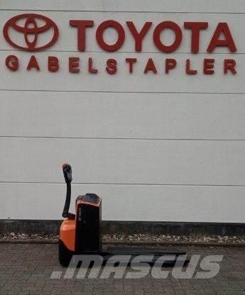 Toyota LWE 200 Niedergabelstapler