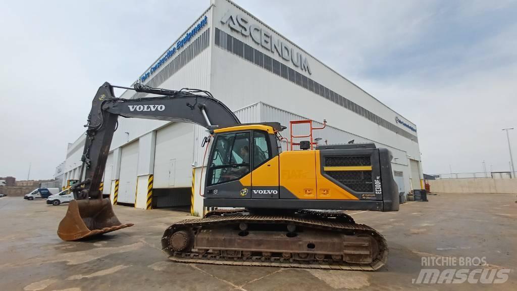 Volvo EC300ENL Raupenbagger