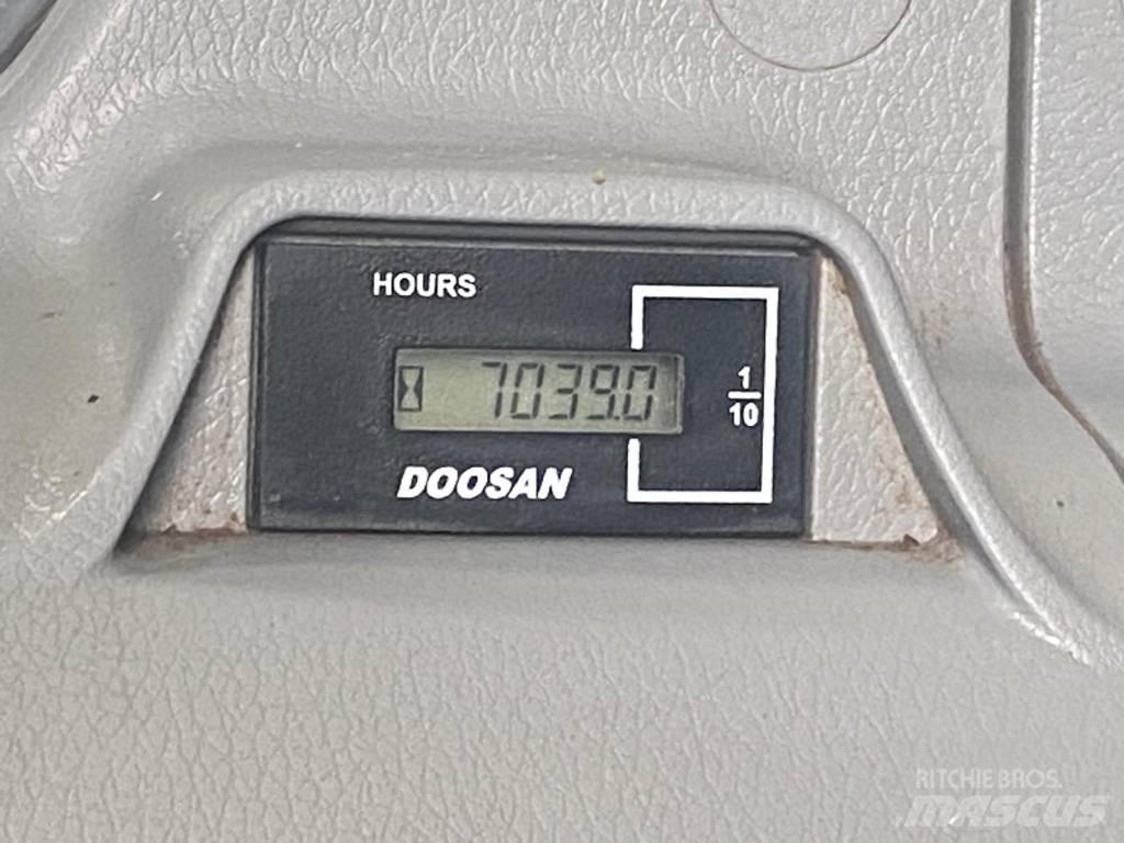 Doosan DX 300 LC-5 Raupenbagger