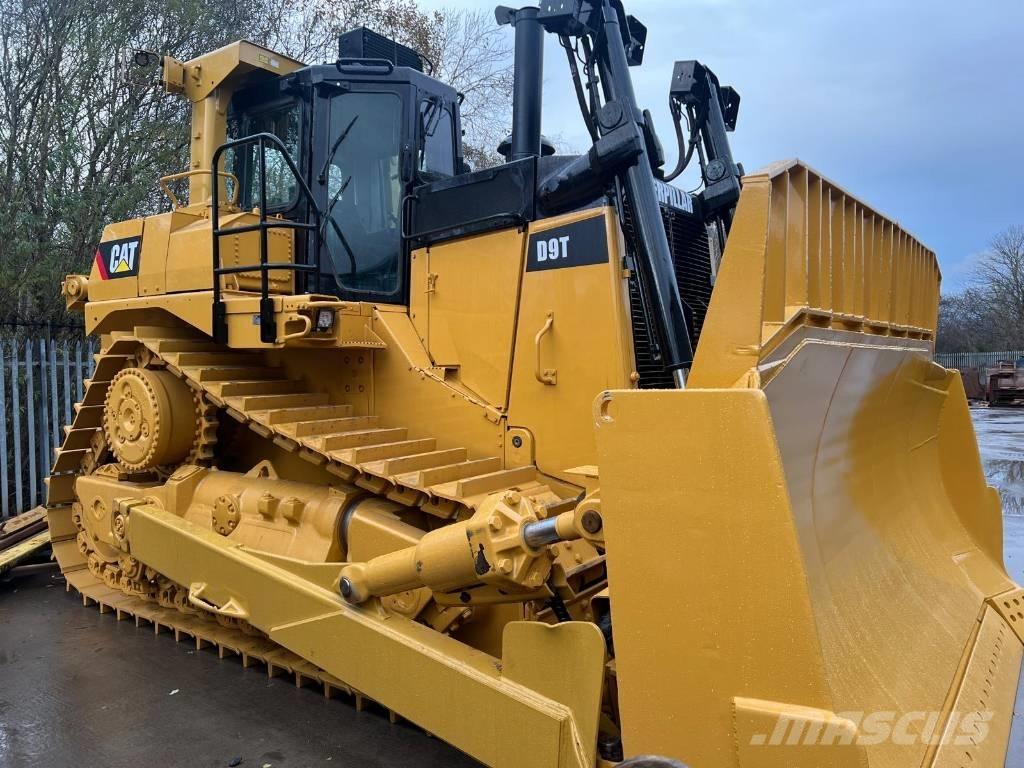 CAT D 9 T Bulldozer