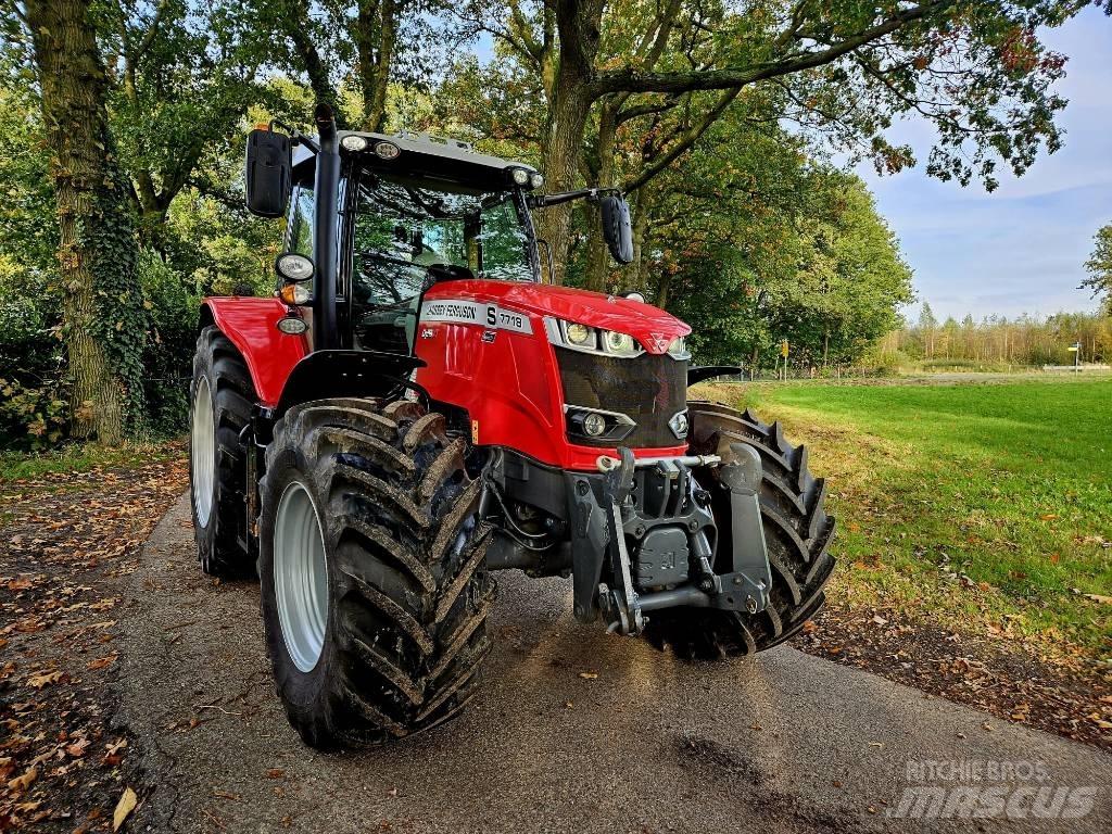 Massey Ferguson 7718 Traktoren