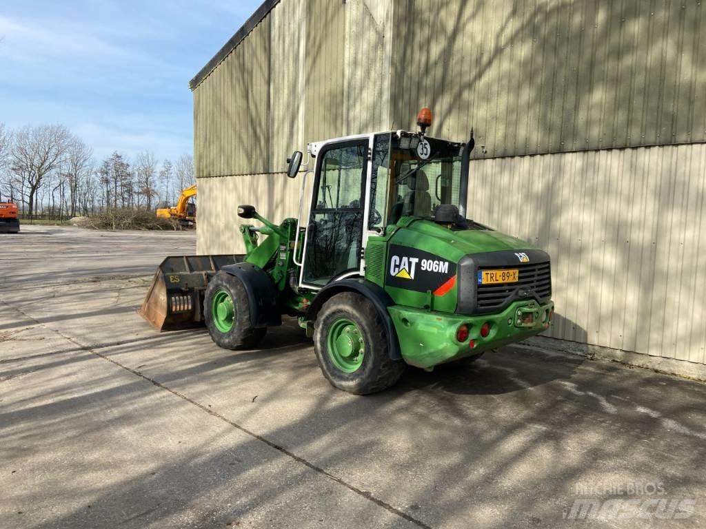CAT 906M Radlader
