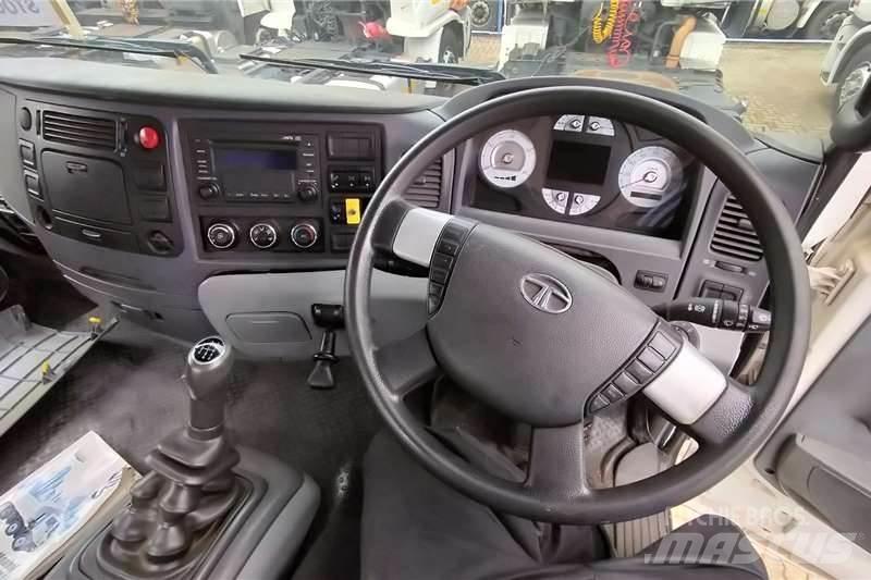 Tata PRIMA 3338K Andere Fahrzeuge