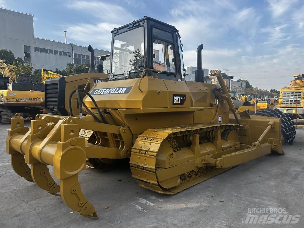 CAT D7G Bulldozer