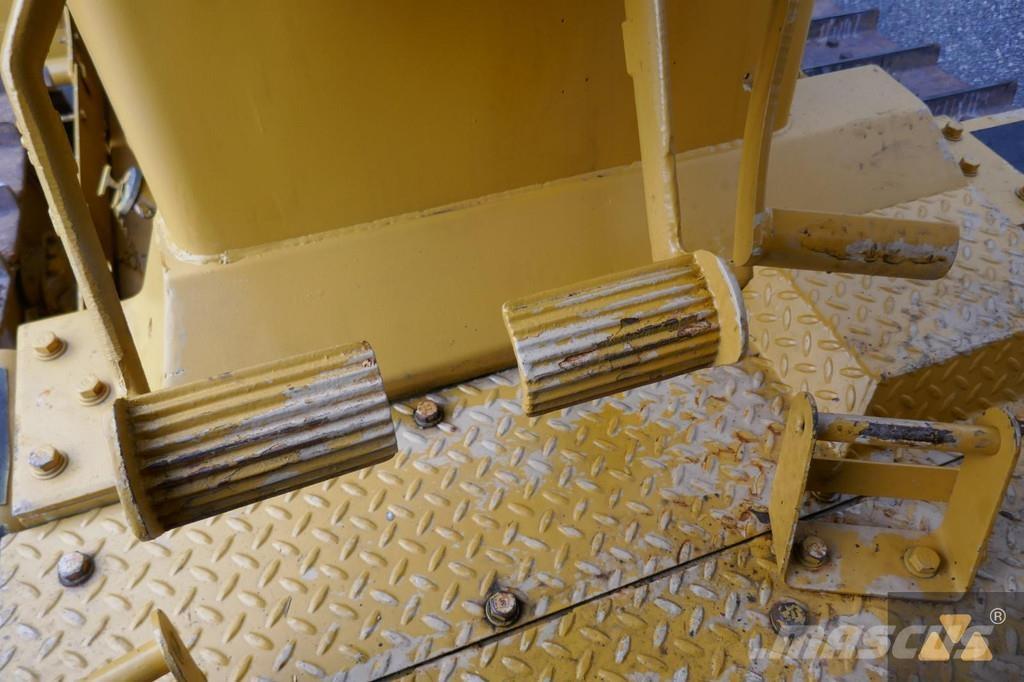CAT D7G Ex-army Bulldozer