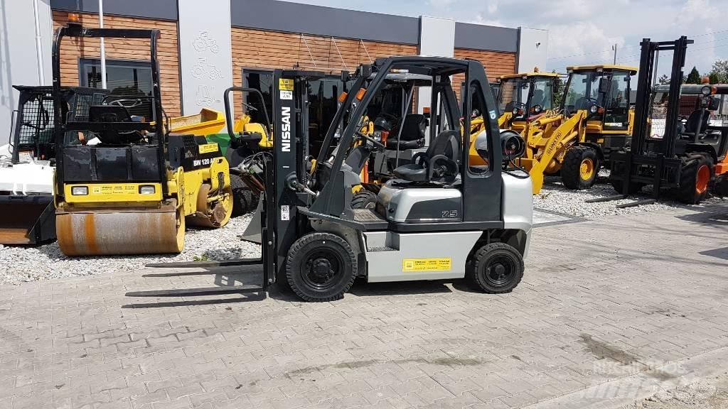 Nissan U1D2A25LQ Gasstapler