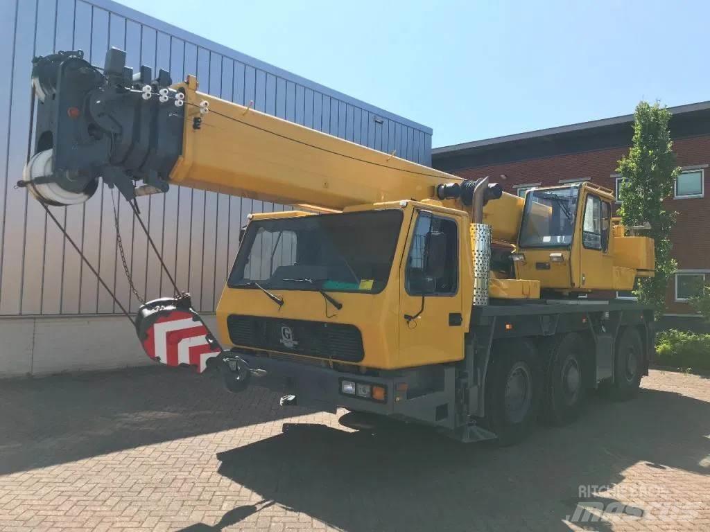Grove GMK 3050 All-Terrain-Krane