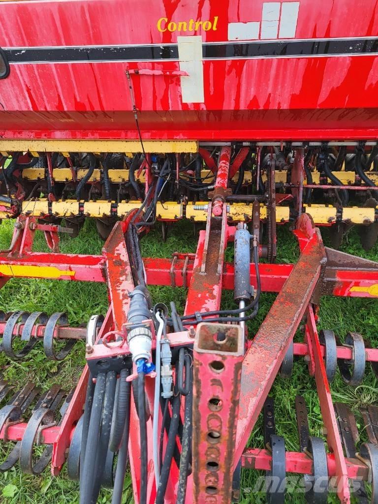 Väderstad Rapid 400C Drillmaschinen