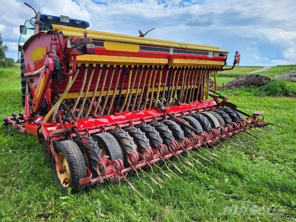 Väderstad Rapid 400C Drillmaschinen