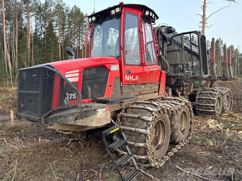 Komatsu 875 Forwarder